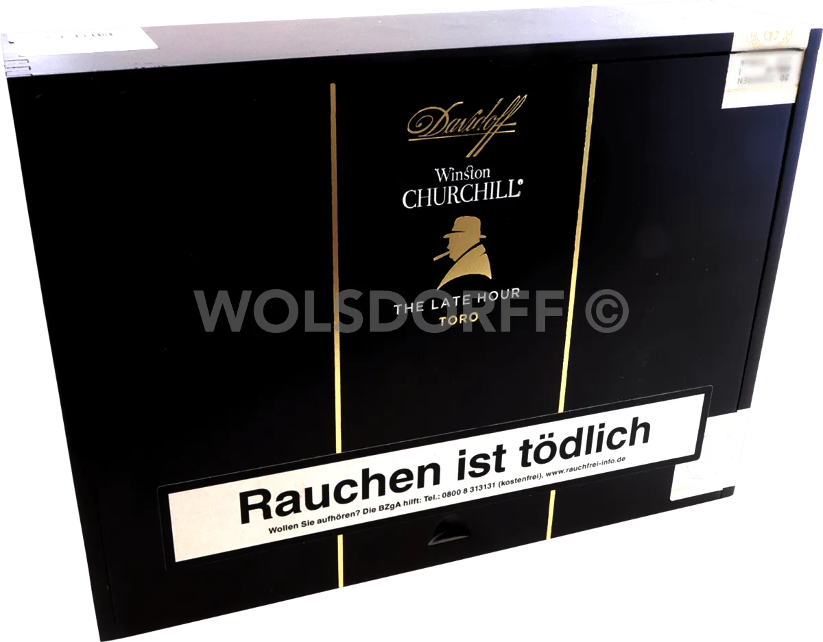 Late Hour Churchill Toro Kiste stehend