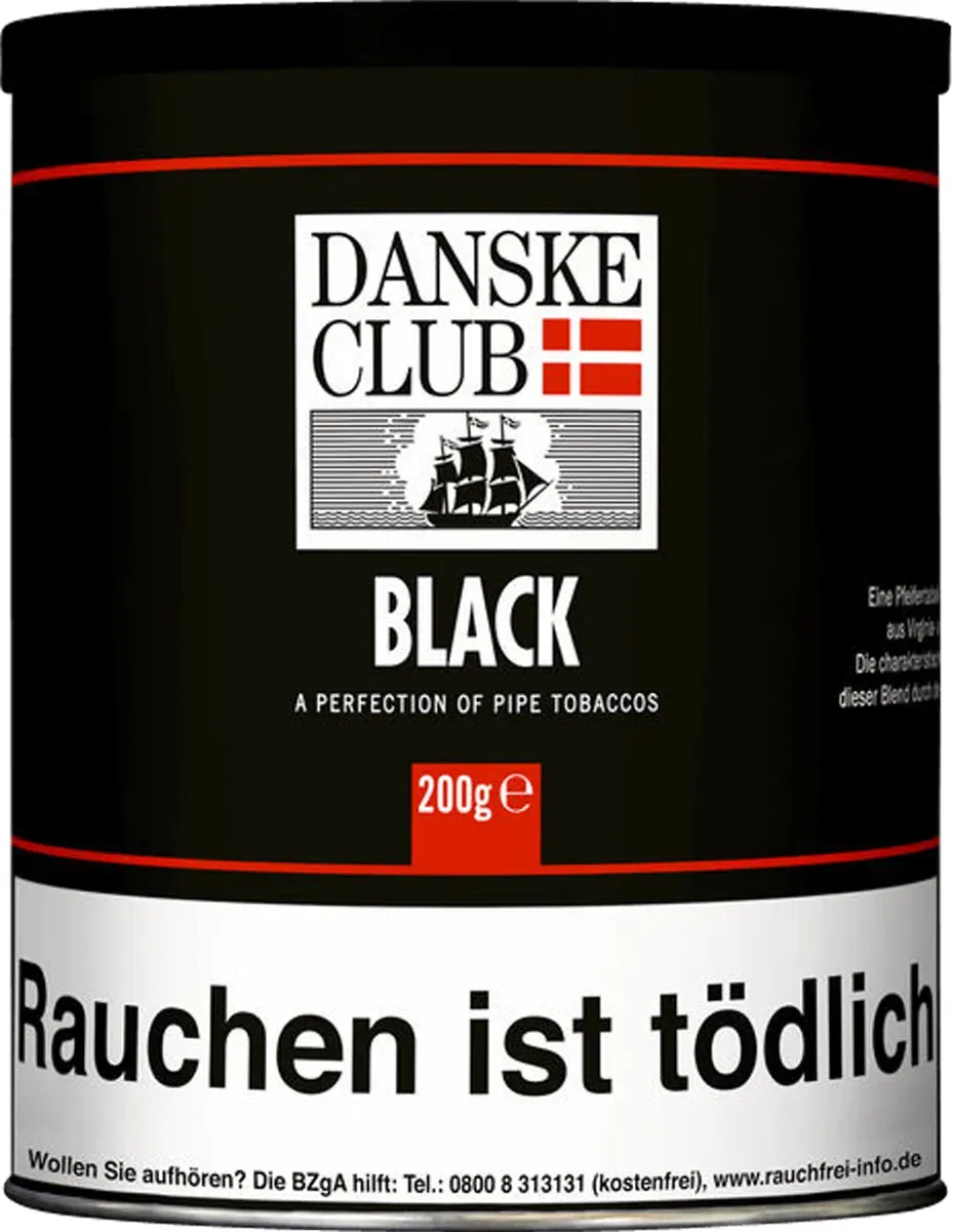 Danske Club Black Dose stehend von vorne