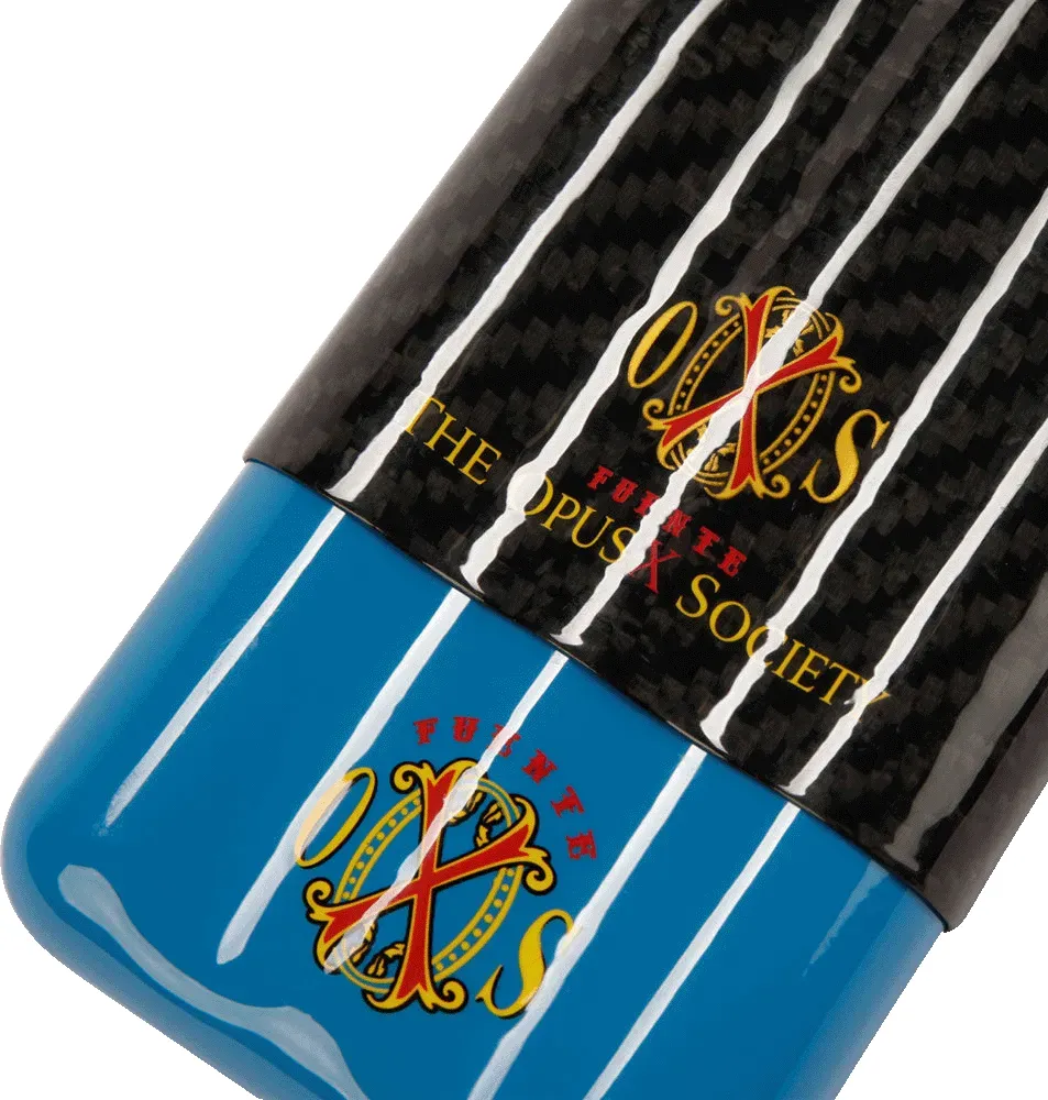 Arturo Fuente Carbon Case top