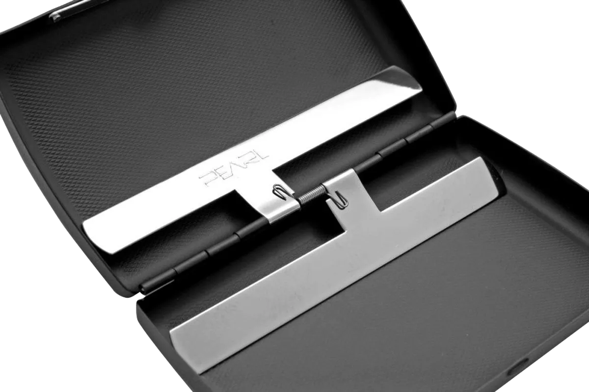 Pearl Zigarettenetui offen