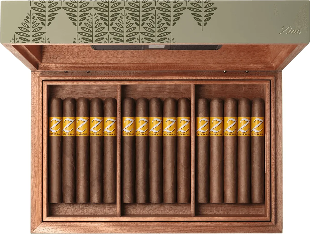 Zino Z-Collection Green Humidor Z80 offen von oben mit zigarren